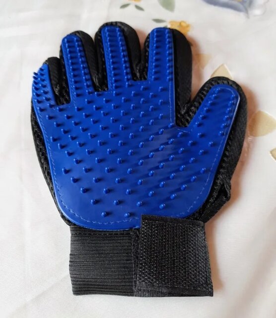 Pet grooming glove for healthy shiny coat dogs cats