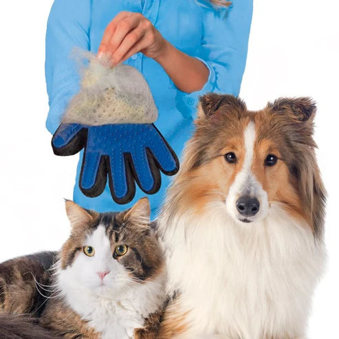 Vibero pet grooming glove for dogs and cats